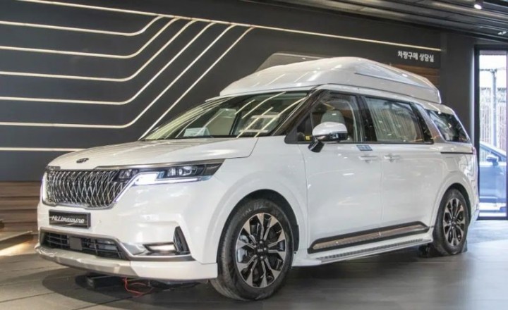 Hi-Limousine - 01